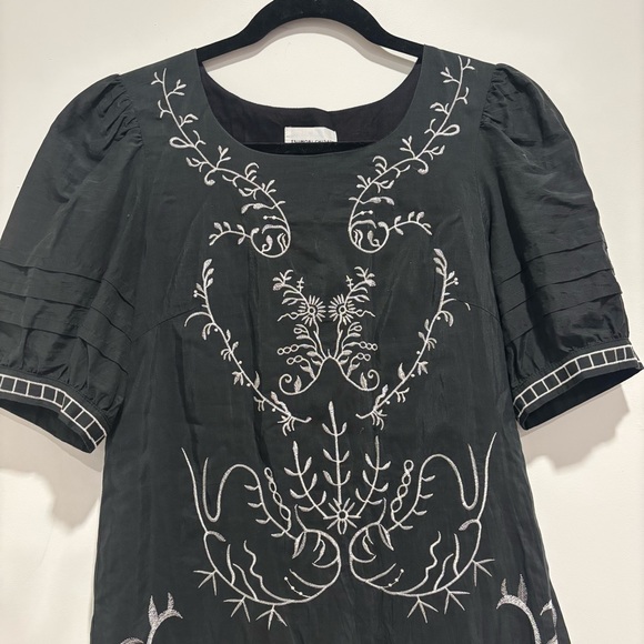 Tsumori Chisato Black silk blend dress with white embroidery - Picture 4 of 7